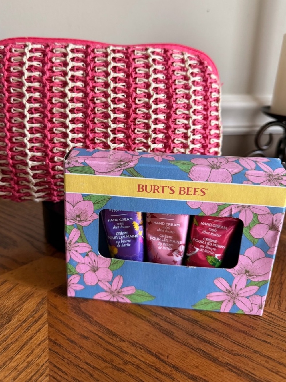 🪷 Burt's Bees Floral Hand Cream Gift Set with Benefit Pink & White Rafia Bag